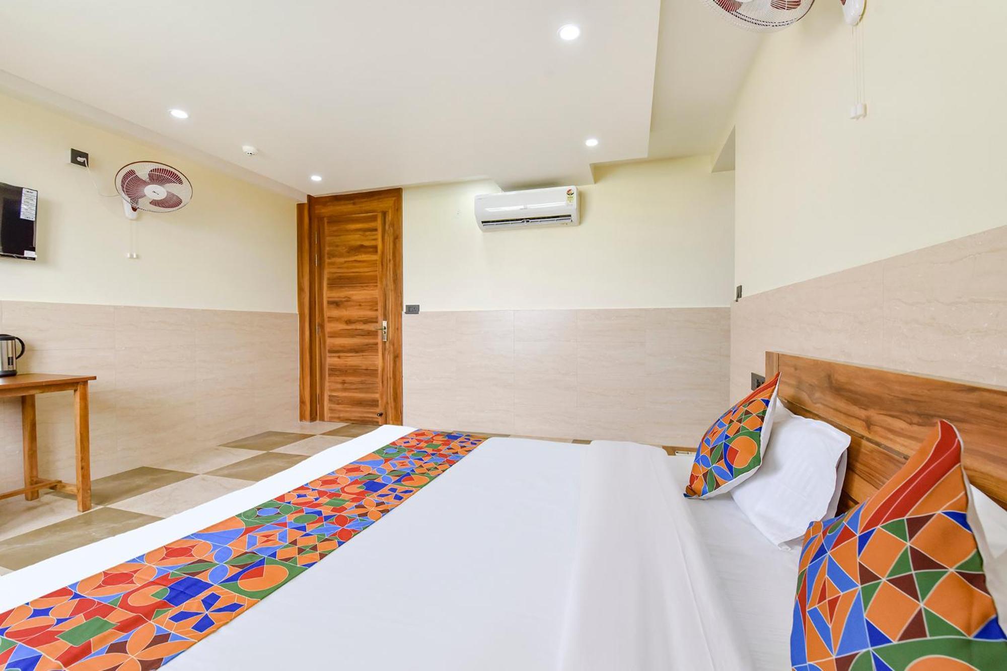 Fabhotel Elite Clement Town Екстериор снимка