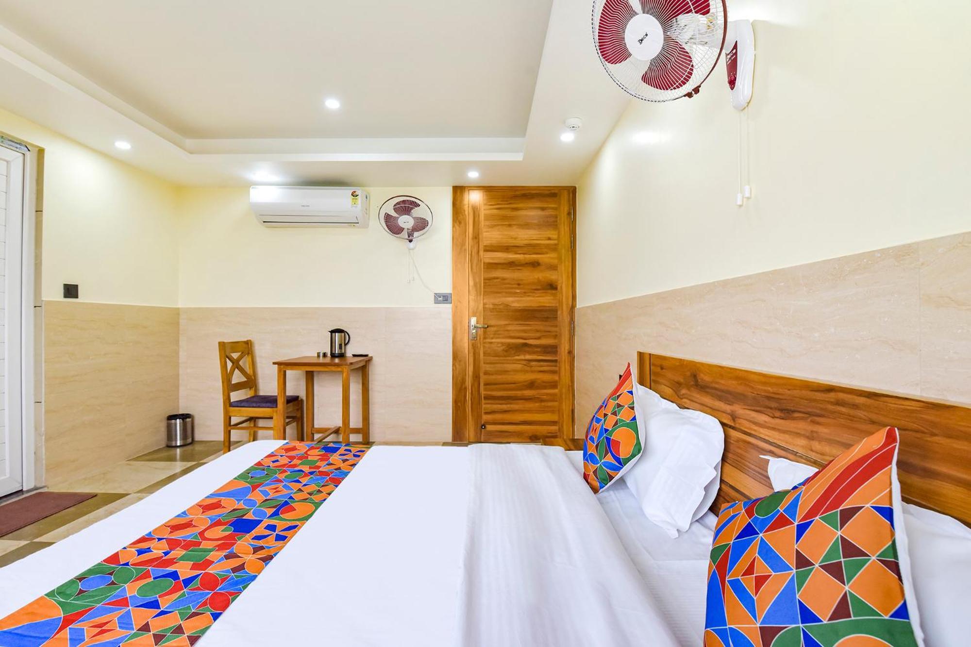 Fabhotel Elite Clement Town Екстериор снимка