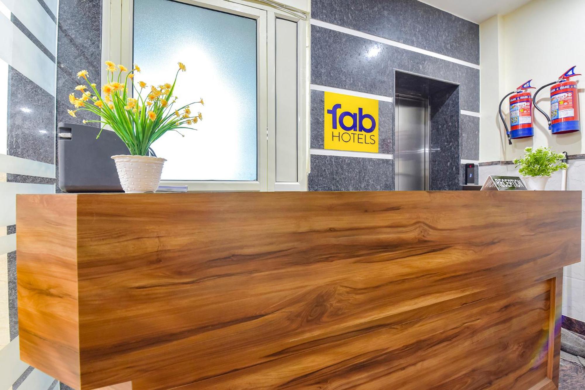Fabhotel Elite Clement Town Екстериор снимка